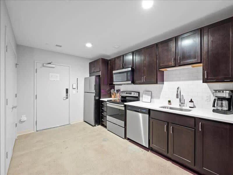 Cozysuites Roomy 1Br, Downtown Pittsburgh Exterior photo